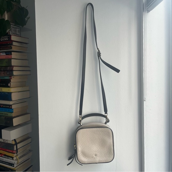 {Kate Spade} 🔷 Square/box purse - Picture 2 of 7